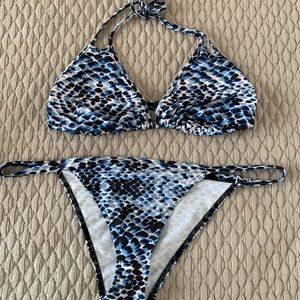 ASOS Swim Snakeskin / Mermaid Bikini Set 🧜🏼‍♀️
